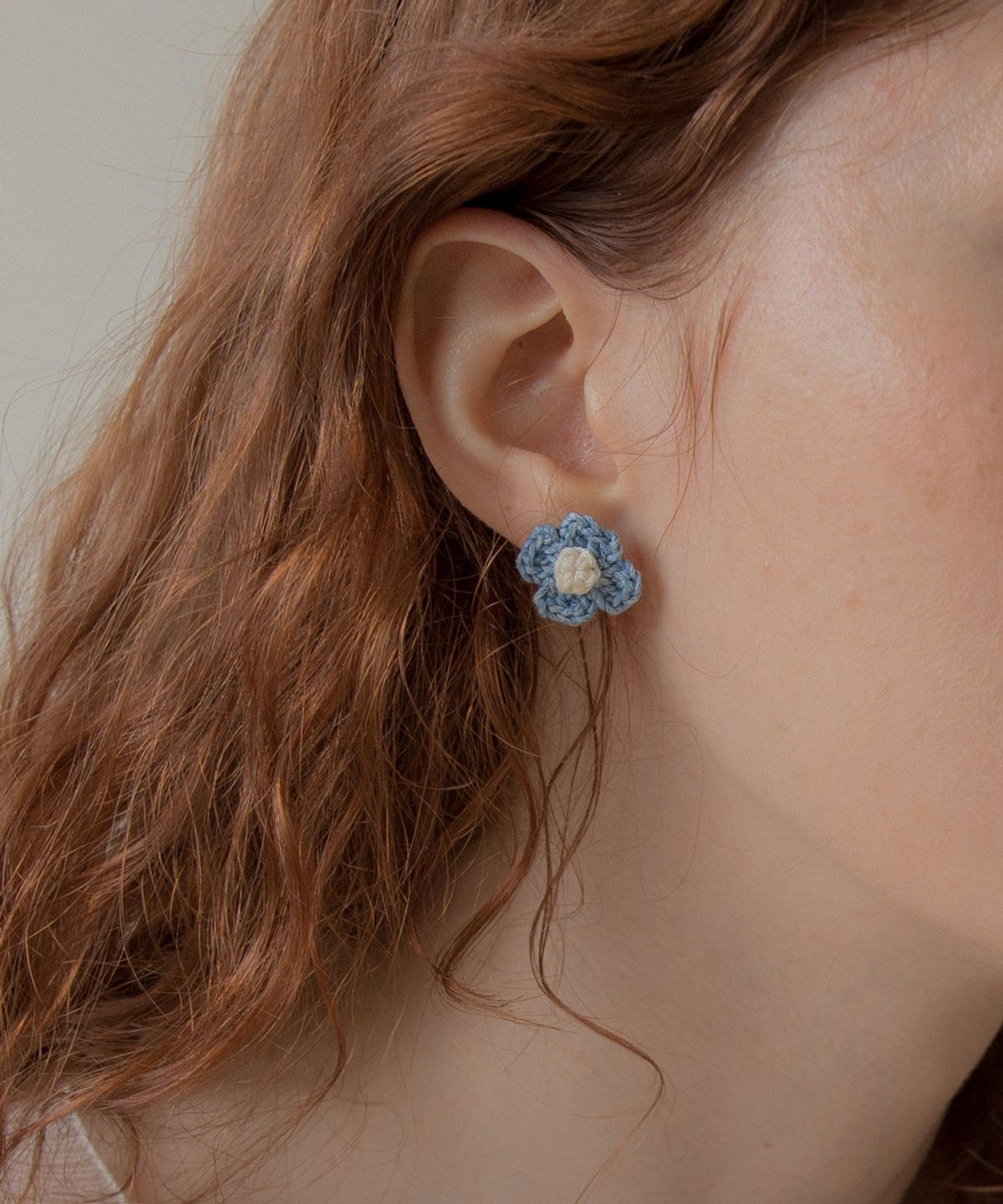 메리모티브(MERRYMOTIVE) Vintage knit flower earring (Denim)