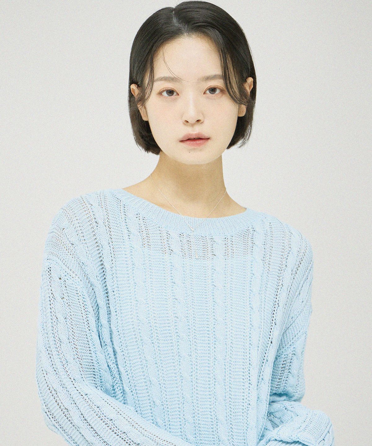필루미네이트(FILLUMINATE) (W)펀칭 라운드 니트-스카이블루