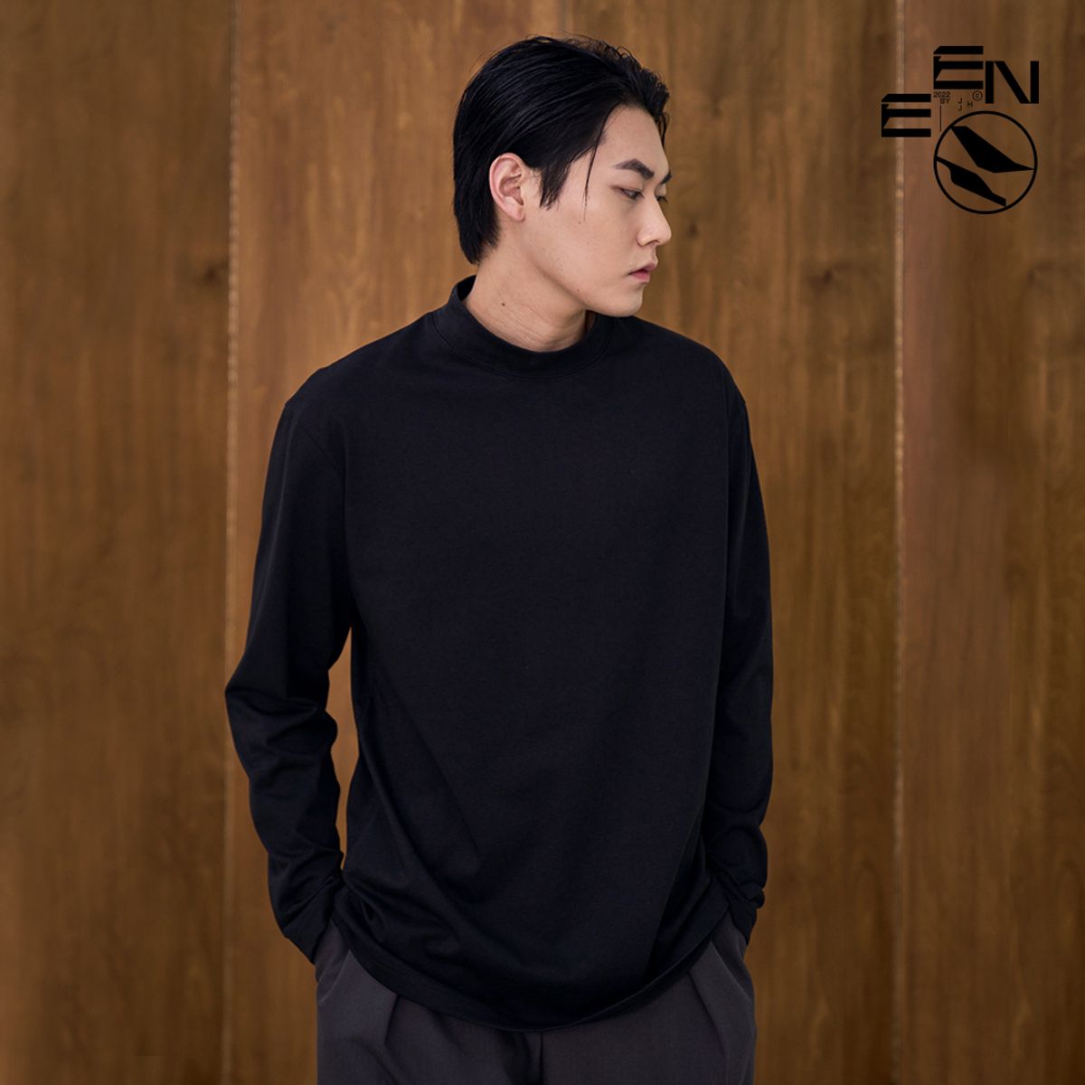 어레이드(ARRAYED) Array(ed) x E’EN 모크 넥 코튼 티셔츠 [BLACK]