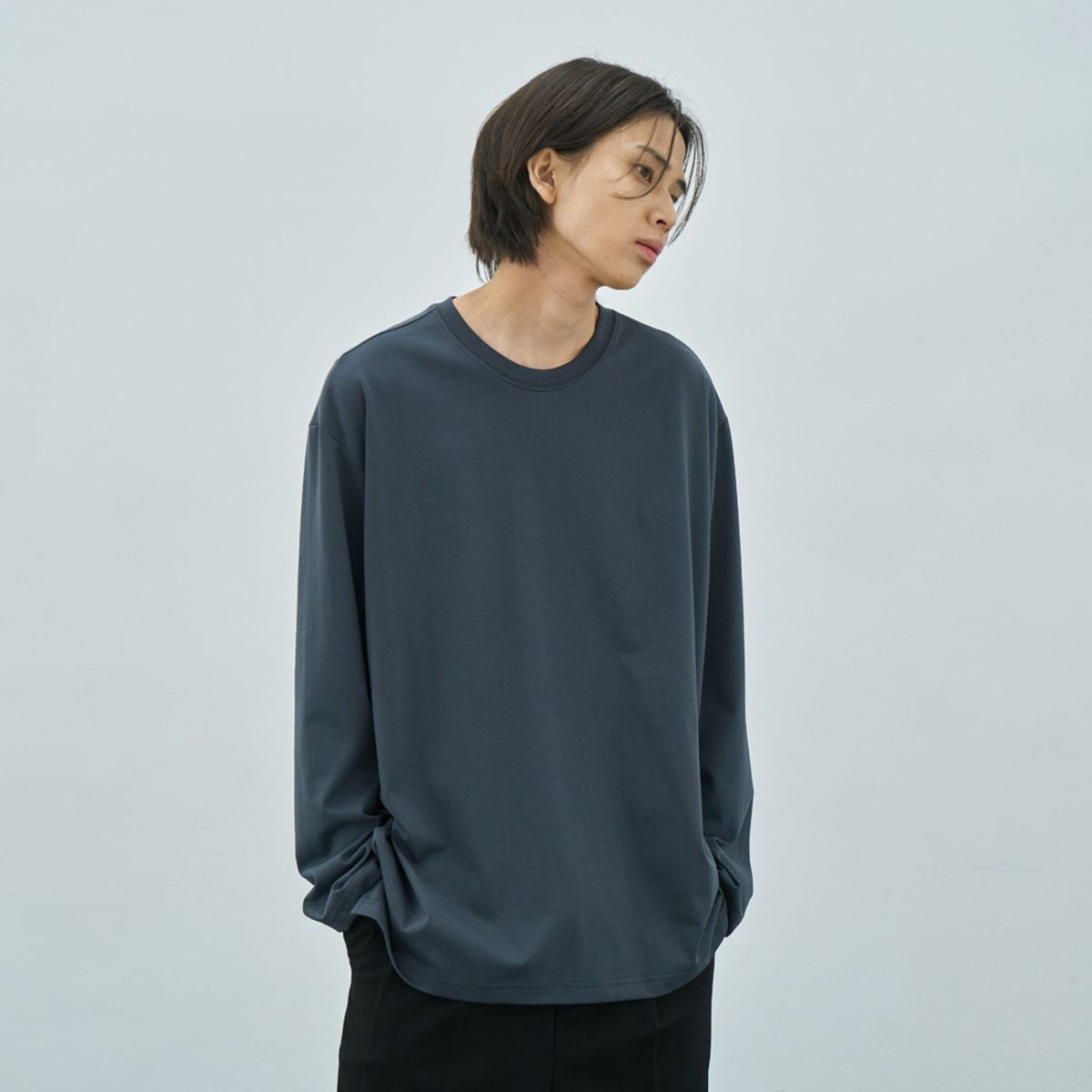 어레이드(ARRAYED) 릴렉스드 코튼 라운드 롱슬리브 티셔츠 [GRAY]