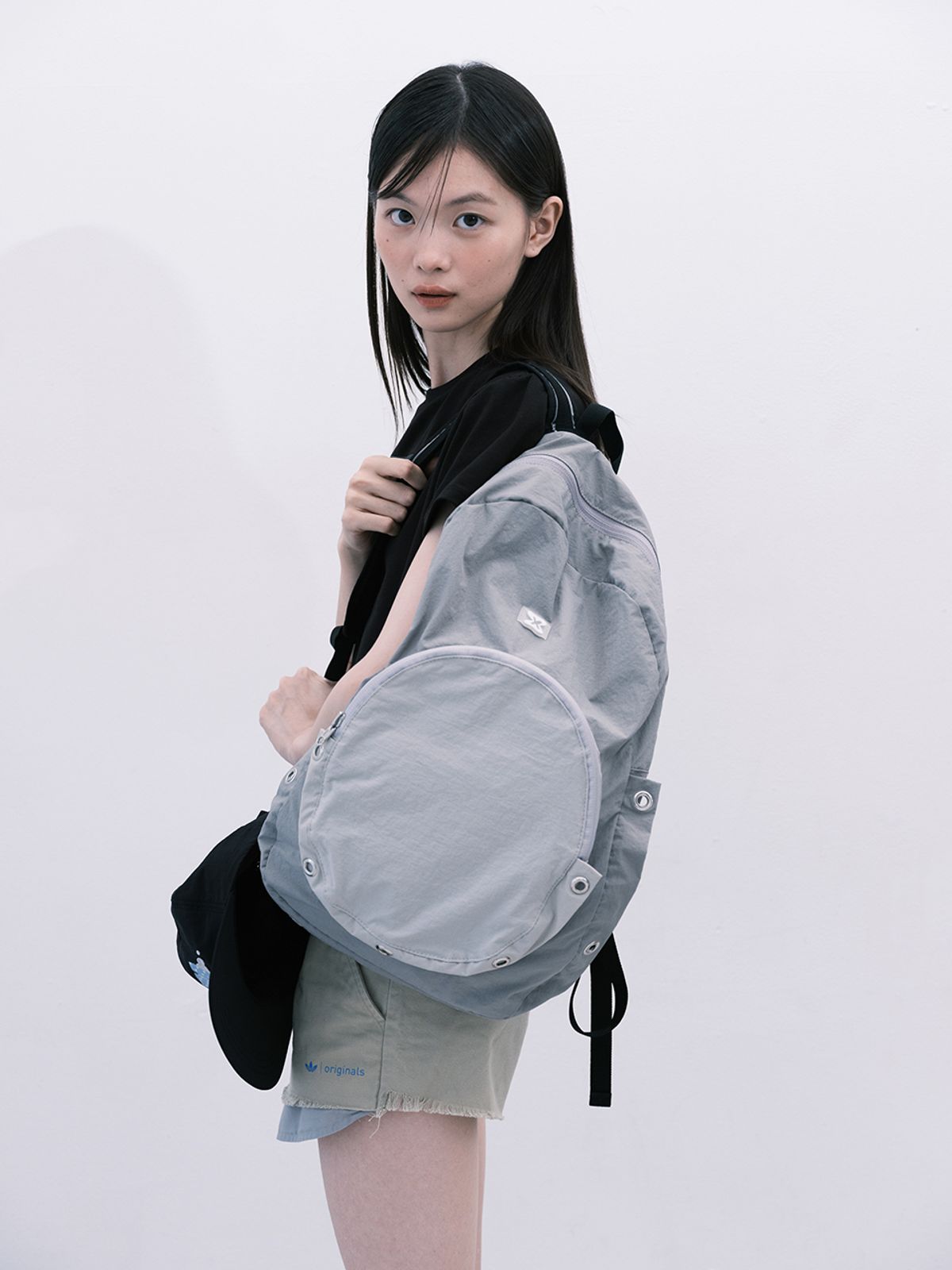 무음(MUWM) 네스트 나일론 아일렛 백팩 Nest Backpack (Gray)
