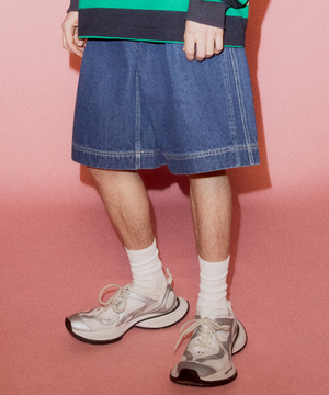 Denim Bermuda Pleated Pants (Mid Blue)