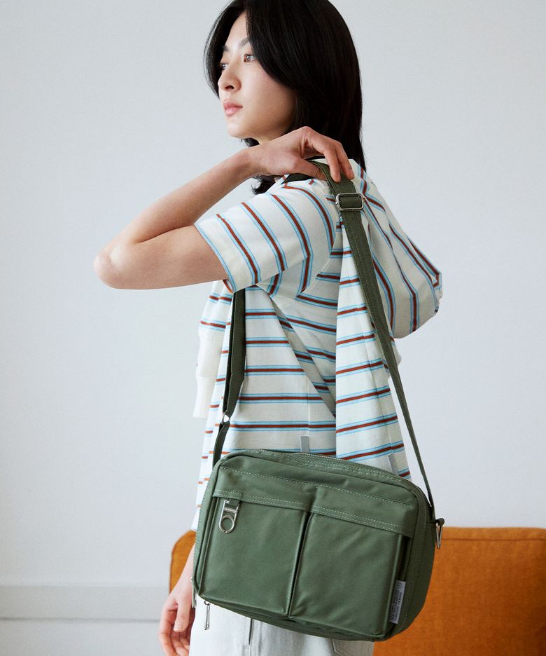 Nylon Two Pocket Messenger Bag (OLIVE GREEN)