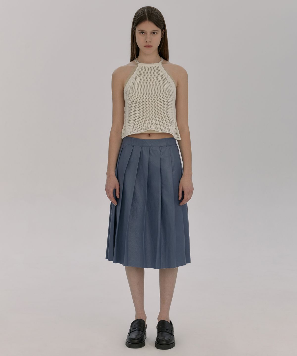 오아이오아이 컬렉션(OIOI COLLECTION) RAW EDGE PLEATS SKIRT [ASH BLUE]