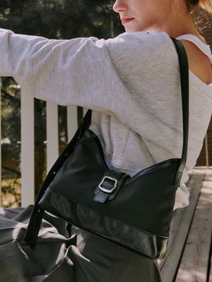 veil middle bag - nylon black