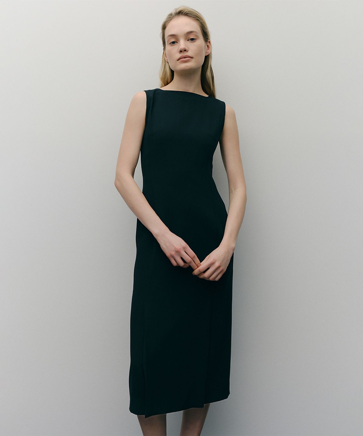 이아(EAAH) SLEEVELESS DRESS (BLACK)