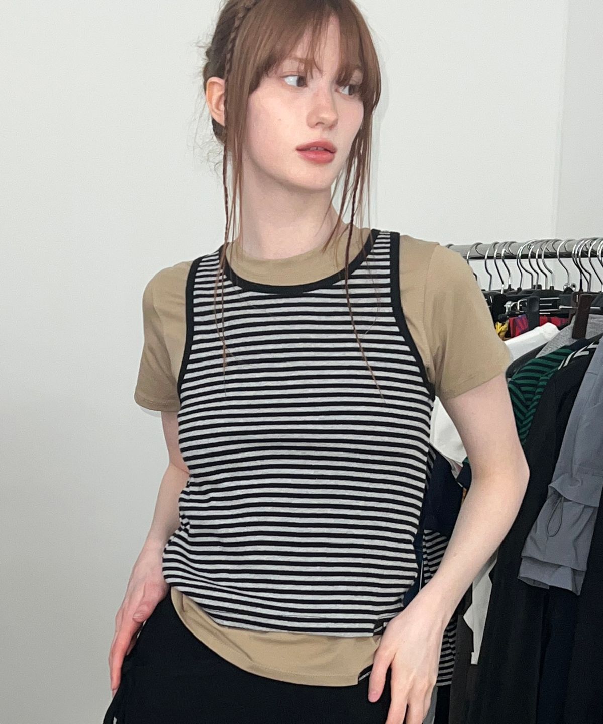 지제뮤지엄(ZIZEMUSEUM) STRIPE SLEEVELESS (GRAY)
