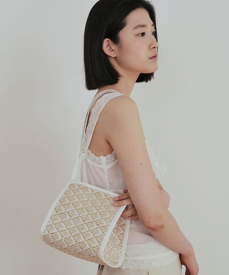 26 Rattan Shoulder Tote White