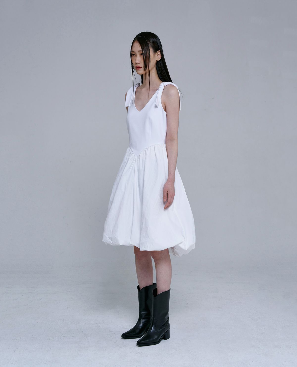 진주유즈(JINJUSE) SHOULDER TIE PUMPKIN DRESS [WHITE]