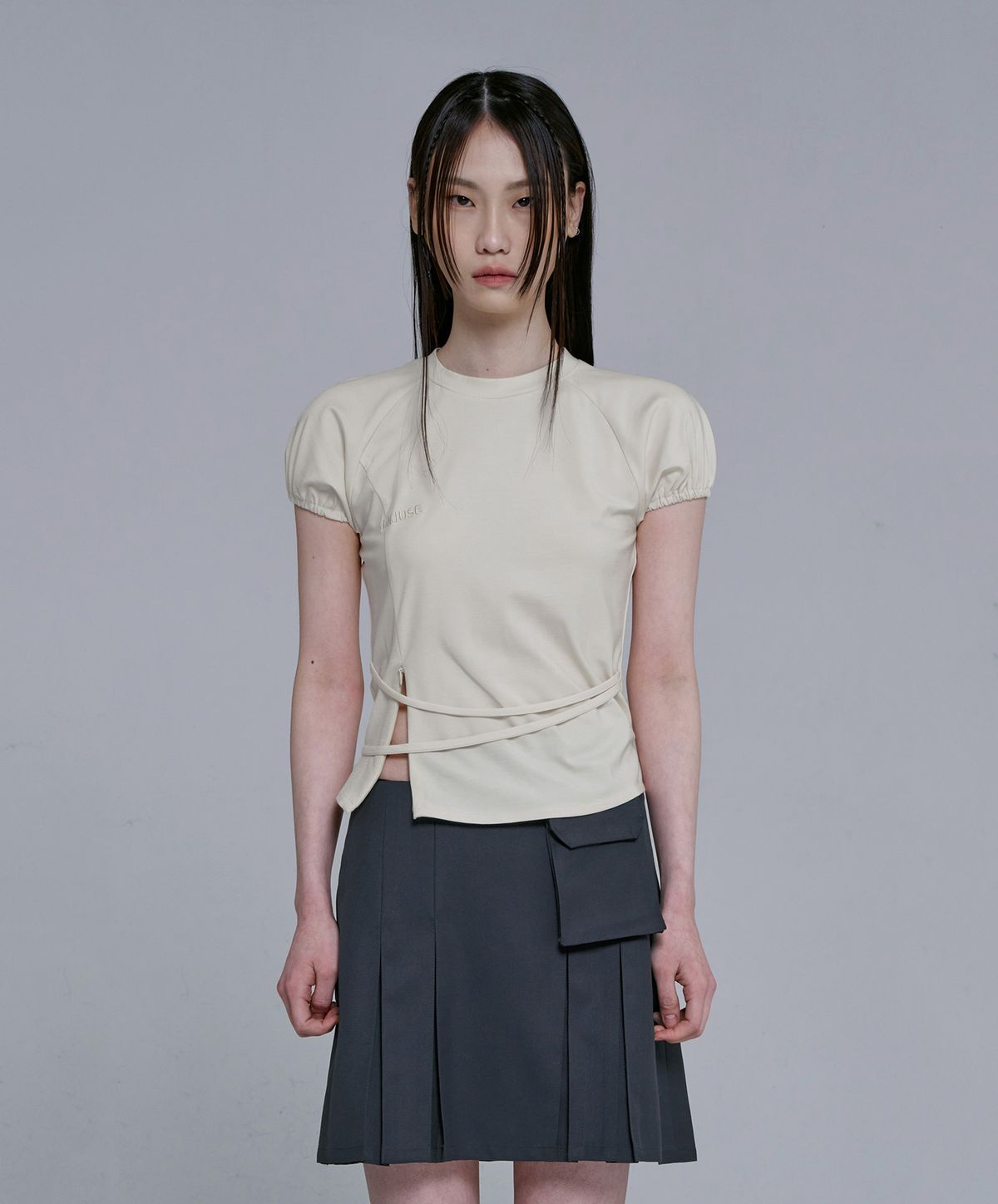 진주유즈(JINJUSE) STRAP ZIPPER LEGLAN TOP [LIGHT YELLOW]