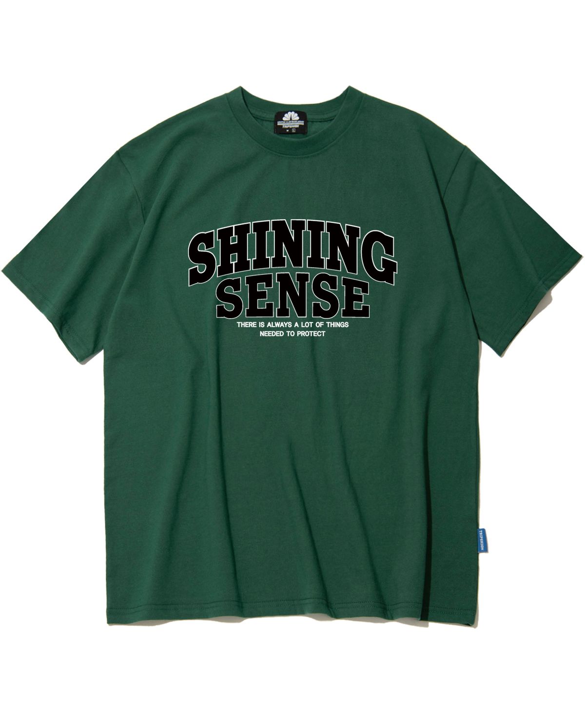 트립션(TRIPSHION) SHINING SENSE VARSITY LOGO 티셔츠 - 그린