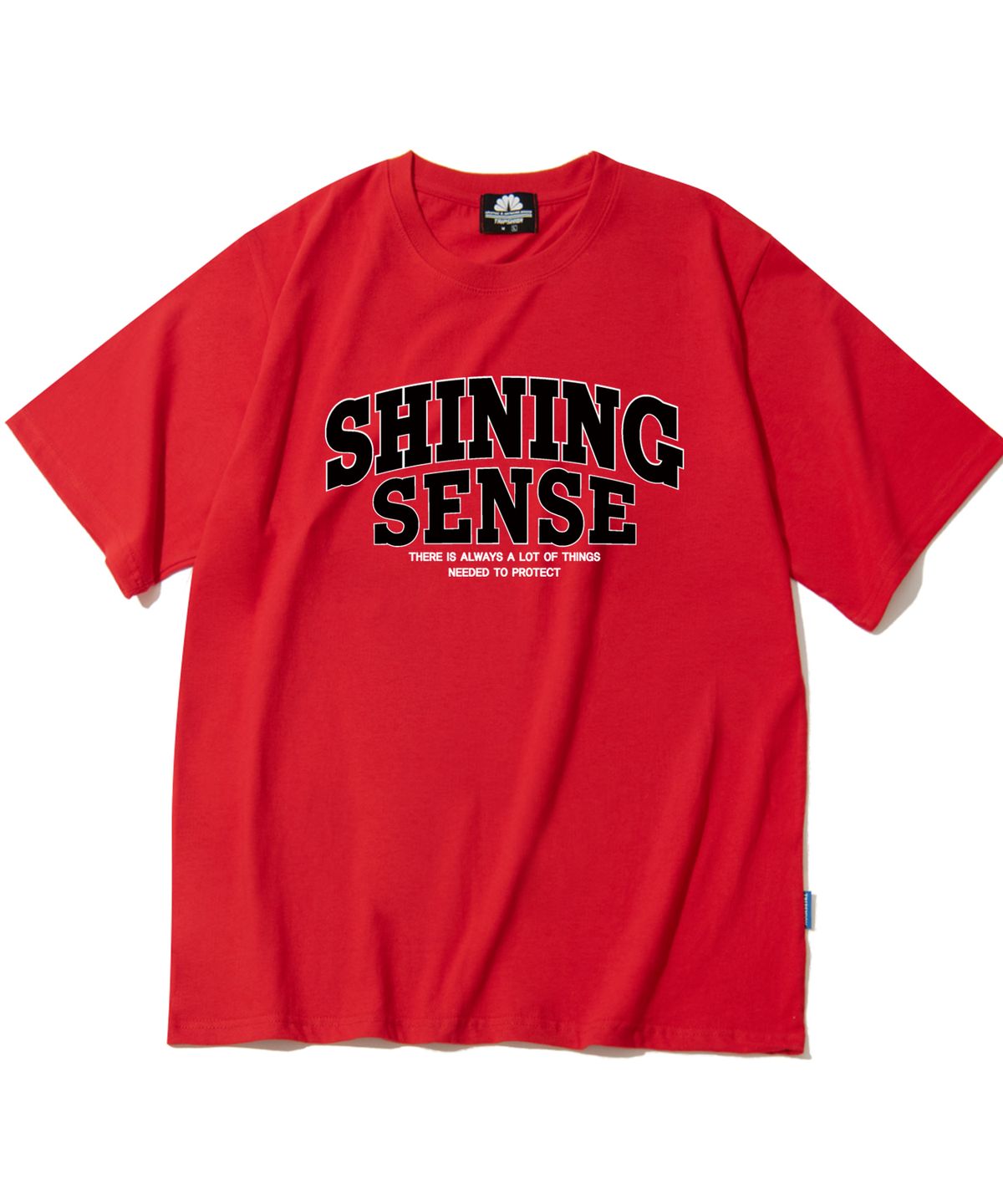 트립션(TRIPSHION) SHINING SENSE VARSITY LOGO 티셔츠 - 레드