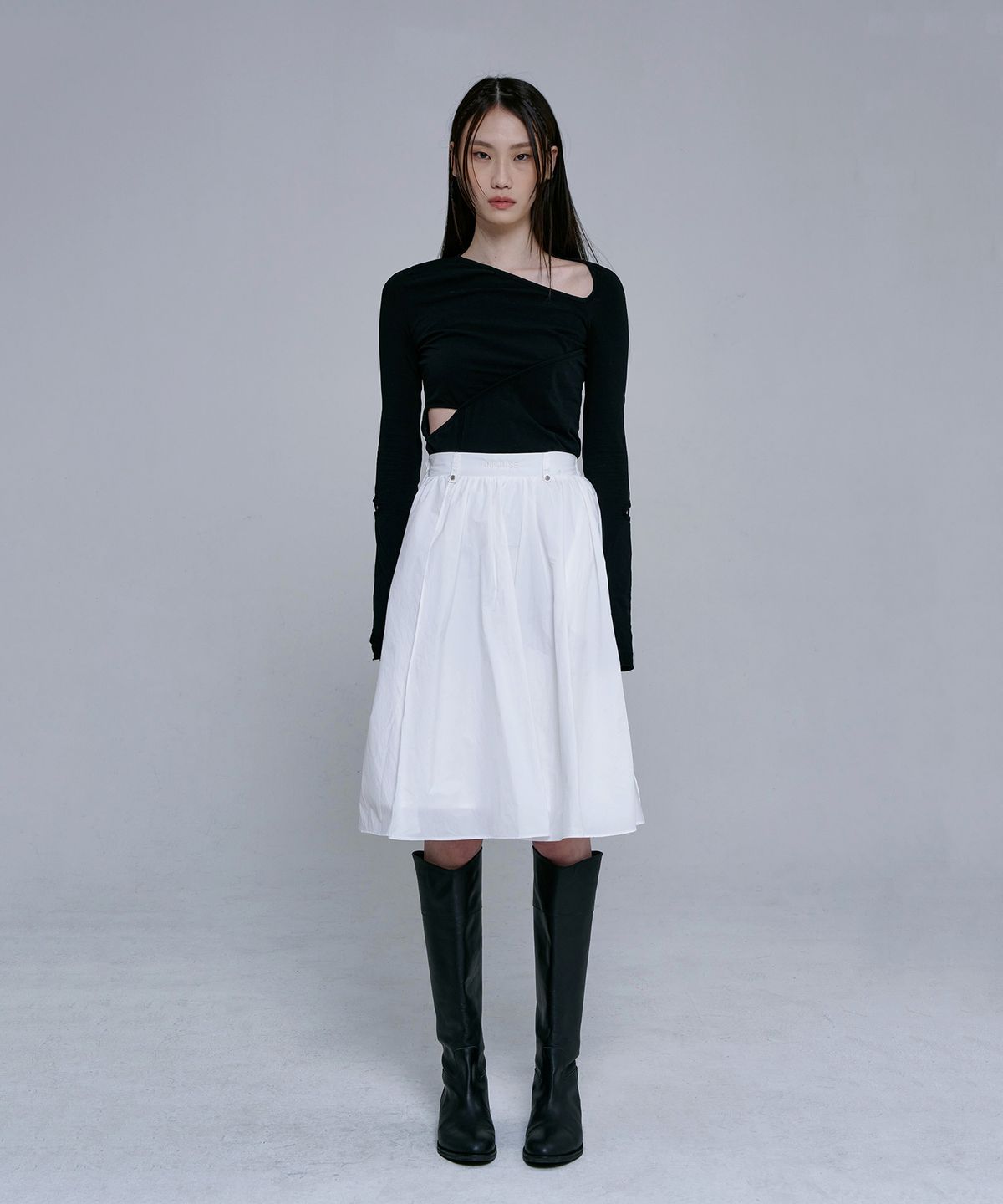 진주유즈(JINJUSE) SLIT MIDI SKIRT [WHITE]