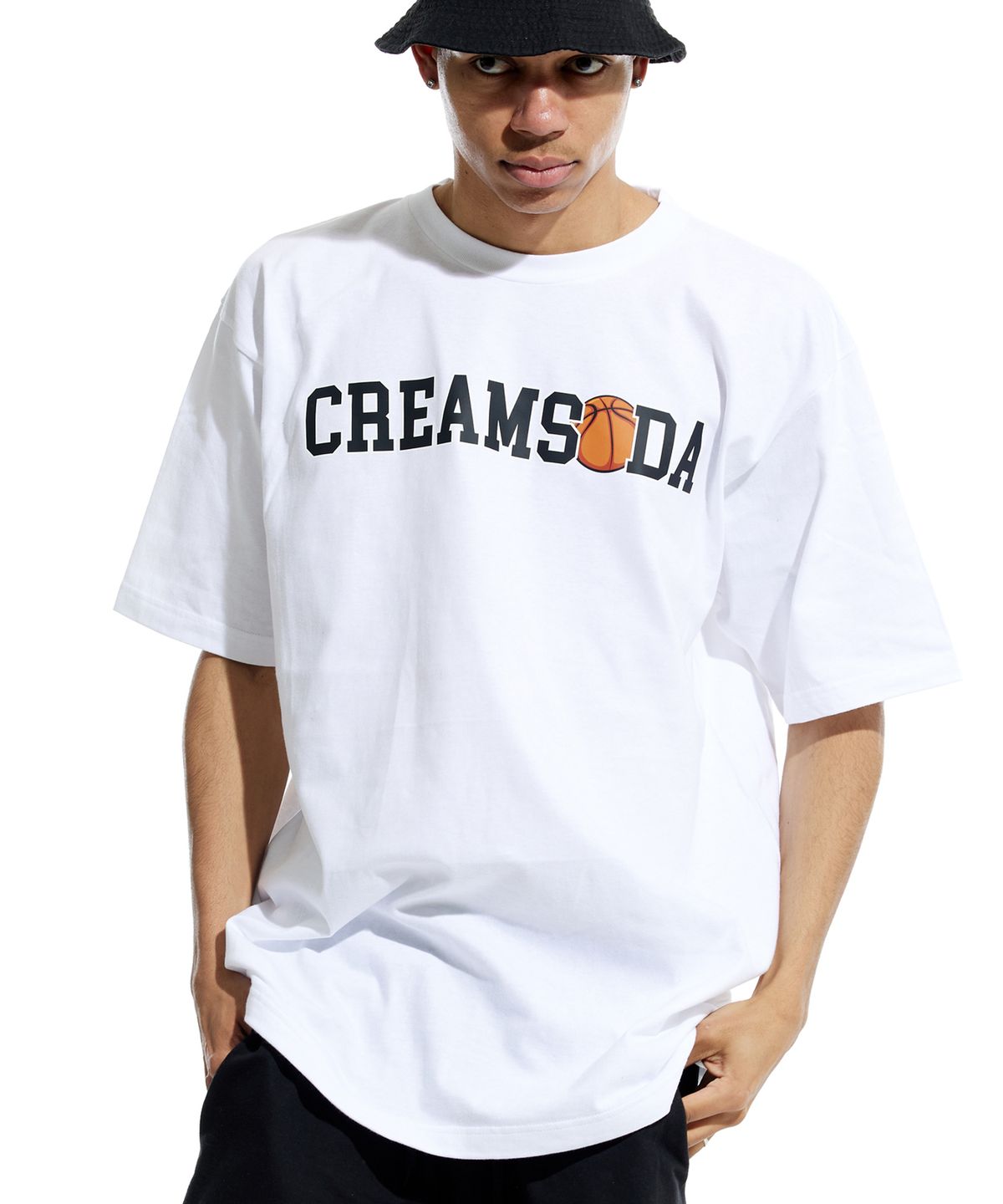 크림소다랩(CREAM SODA LAB) 씨알 볼러 반팔티 화이트 블랙