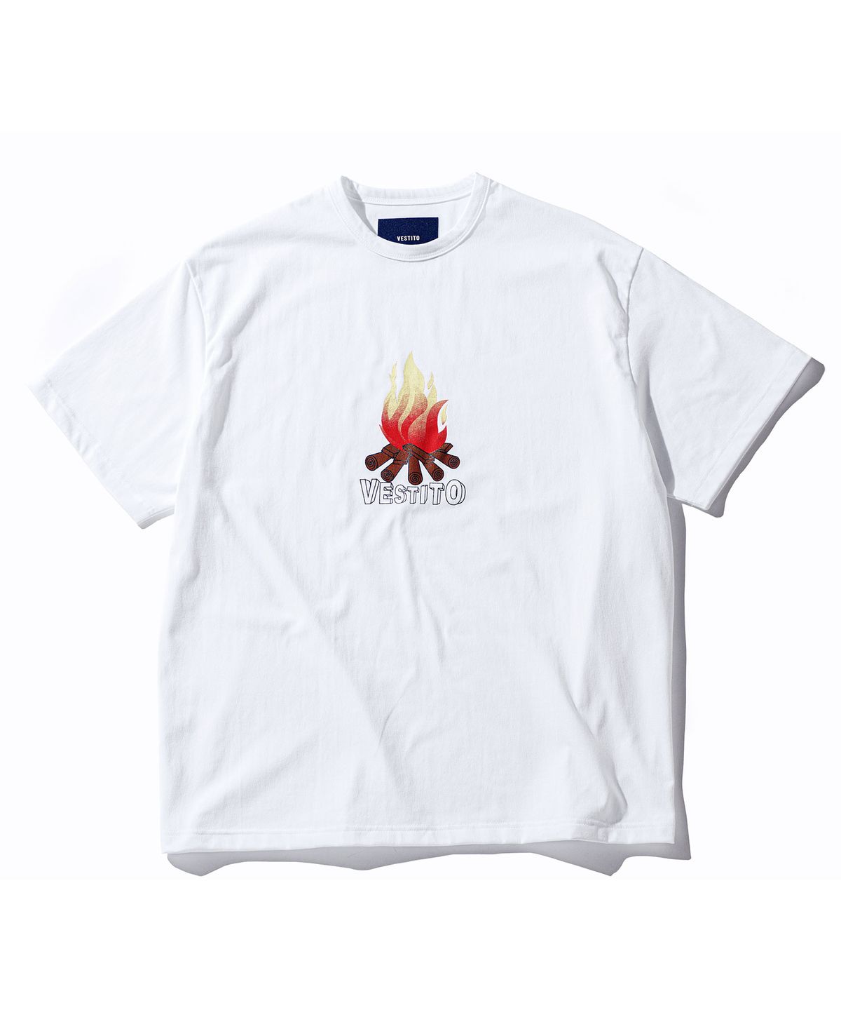베스띠또(VESTITO) 발색 캠프파이어 화이트 티셔츠