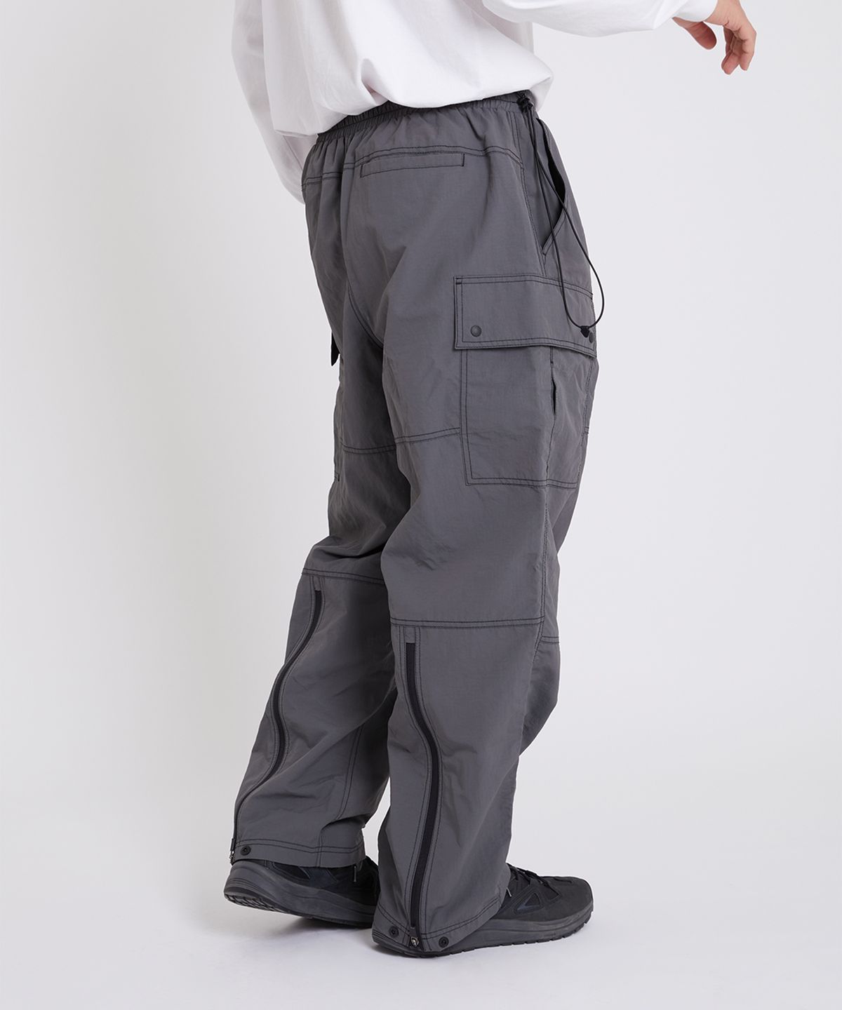 더블유엠씨(WMC) 립스탑 지퍼 카고팬츠_CHARCOAL GREY