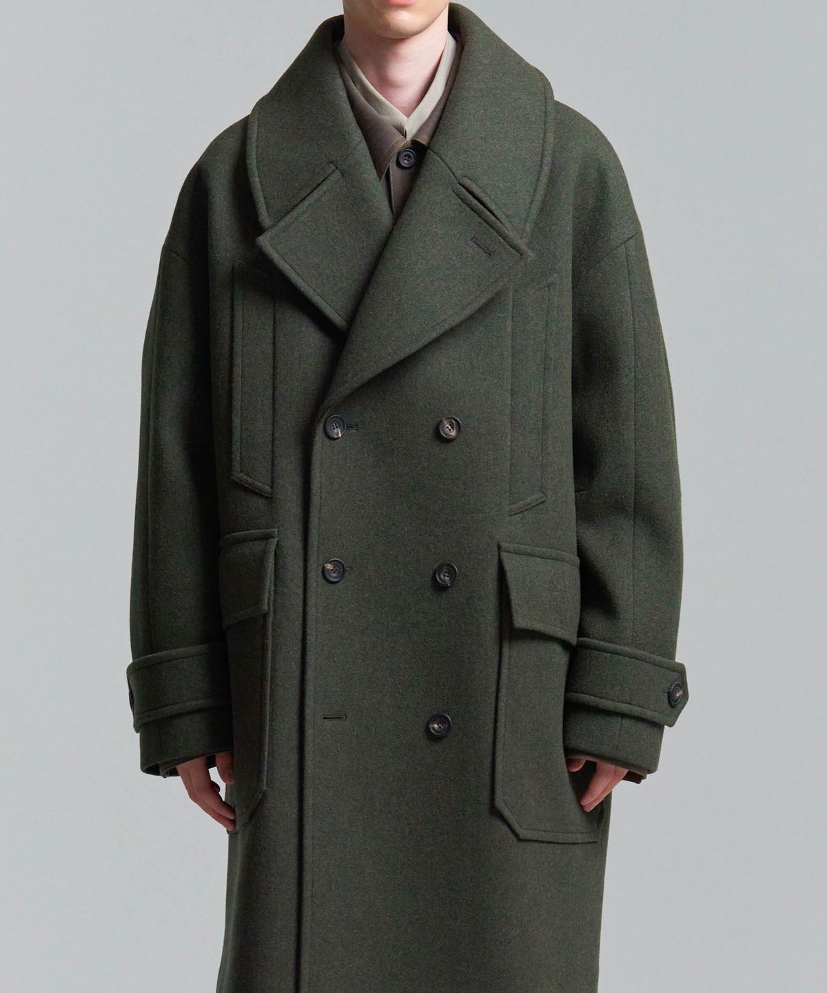 우석(WOOSUK) Oversized Double Coat (Moss Green)