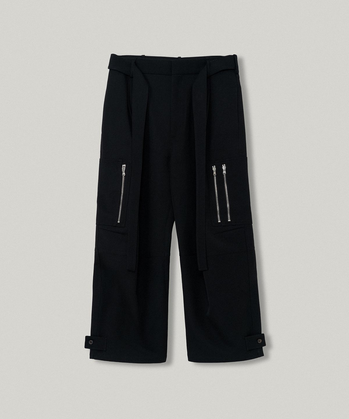 다로(DARO) BAUHAUS Zip Cargo Pants in Black