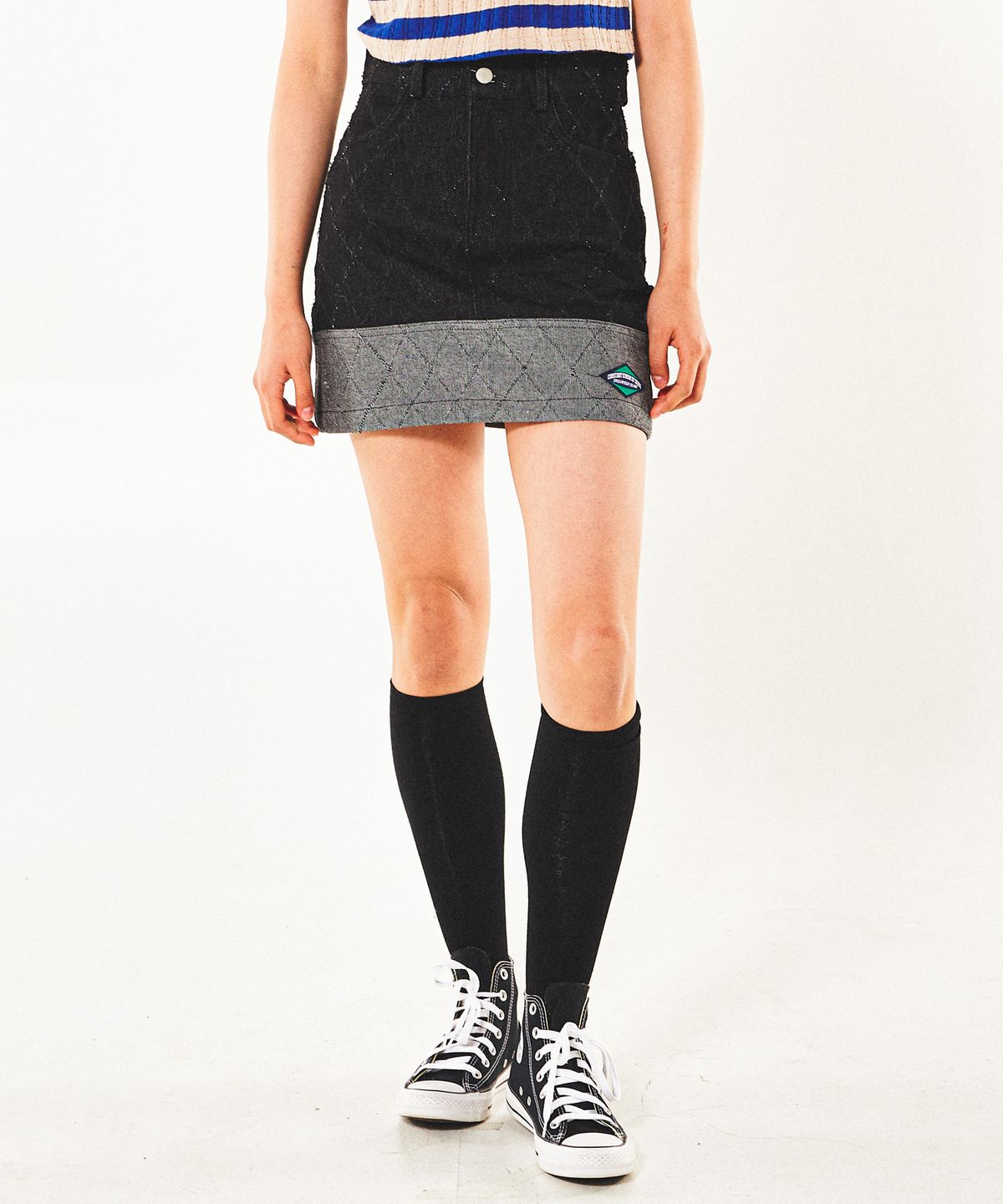 프리키쉬빌딩(FREAKISH BUILDING) FENCE SWING DENIM MINI SKIRT (BLACK)