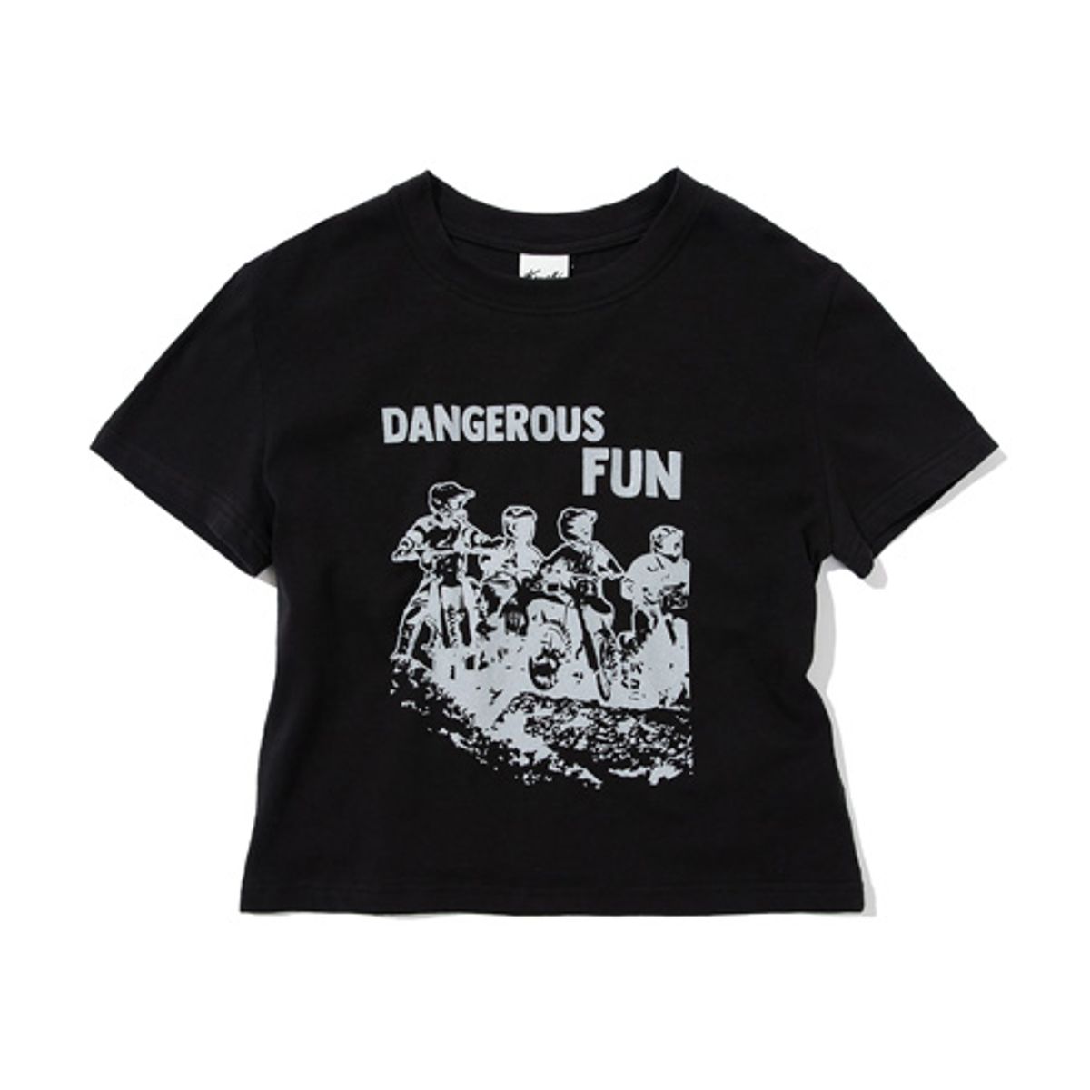 크루치(KRUCHI) DANGEROUS FUN CROP T-SHIRT (BLACK)