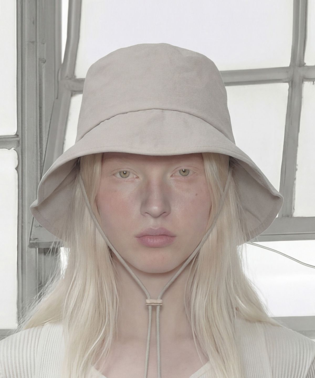 언더컨트롤 스튜디오(UNDERCONTROL STUDIO) 린넨 스트링 버킷햇 FOLD BUCKET / LINEN  STRING / L GREY