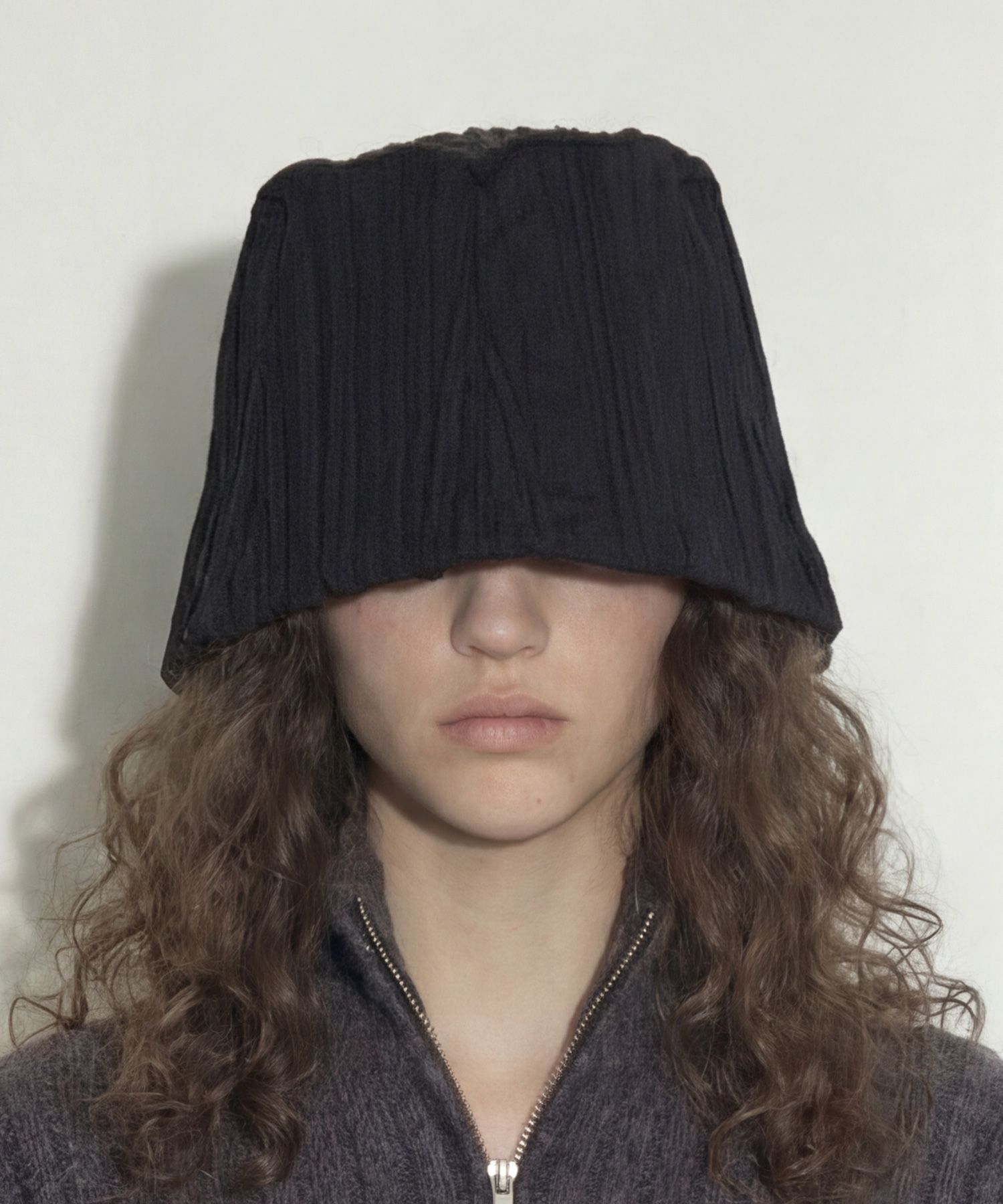 RUBAN NOUVELLE MARGOT HAT IN BLACK source detail 78
