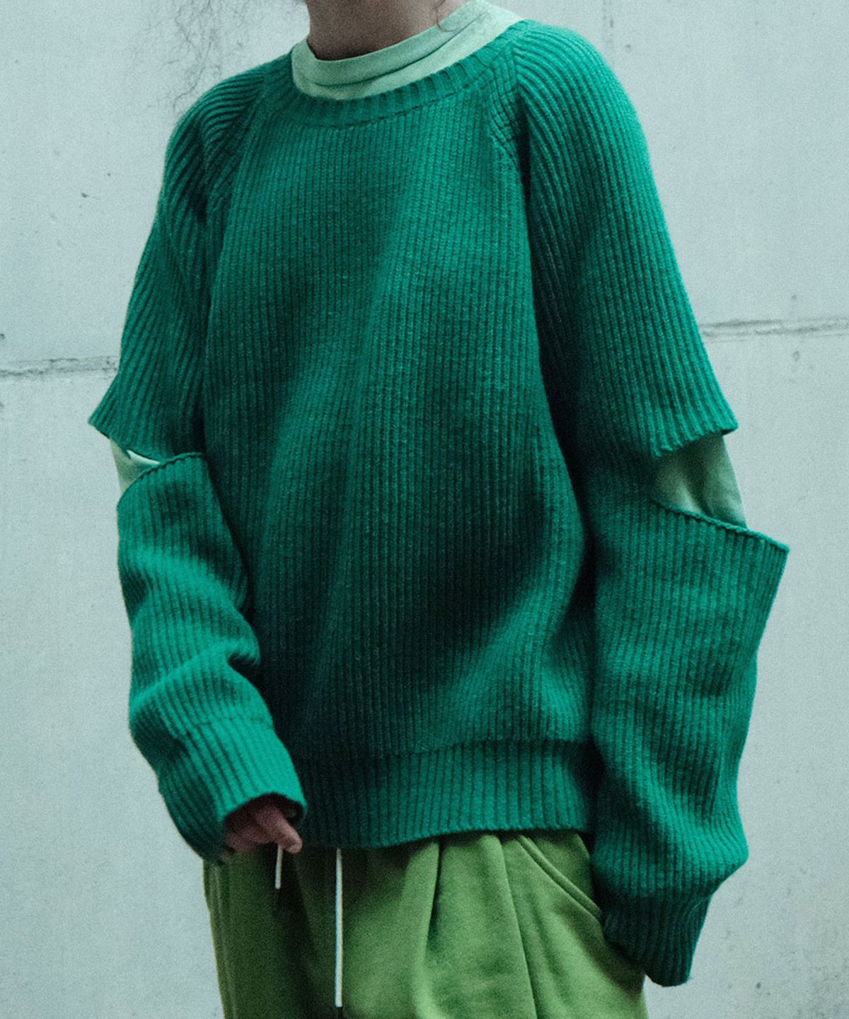 스키즘 인듀싱(SCHISM INDUCING) ELBOW STRIKERS SWEATER, KELLY GREEN
