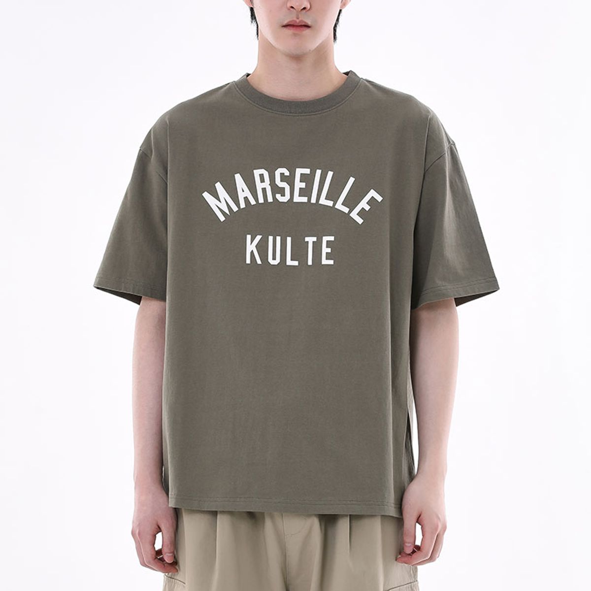 쿨트(KULTE) MARSEILLE COLLEGE T-SHIRT 카키