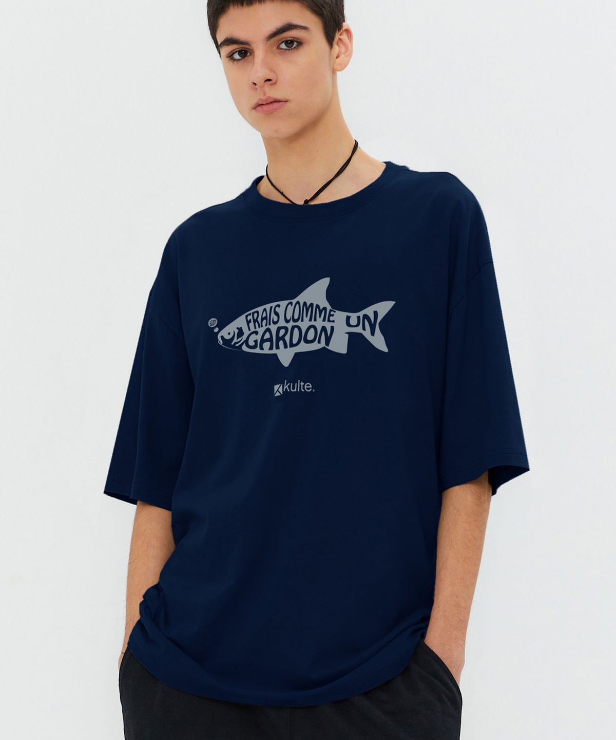 쿨트(KULTE) FISH T-SHIRT 네이비