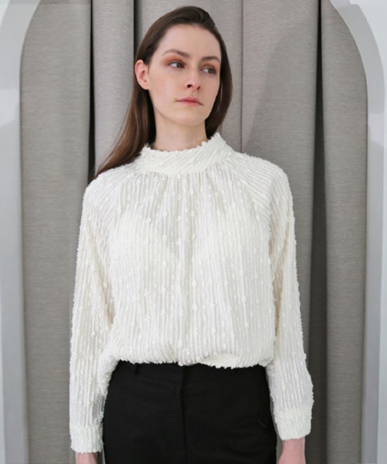 터틀넥 글리터 아이보리 블라우스_Turtleneck Glitter Ivory BL