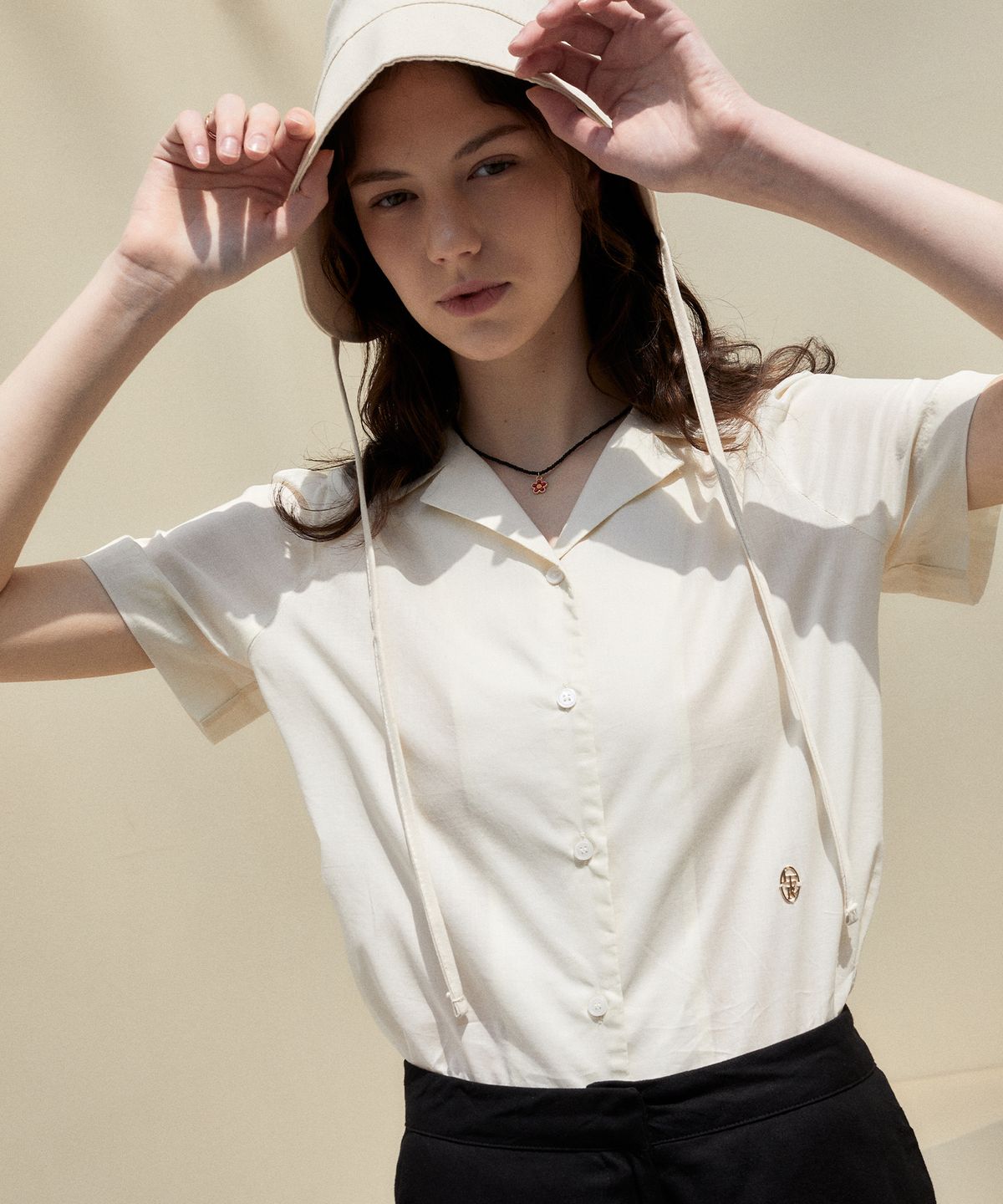 잇터(ITER) AMY PUFF BLOUSE_IVORY
