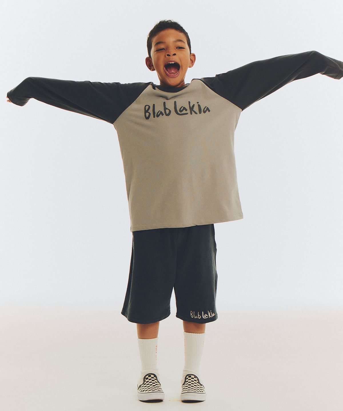 블라블라키아(BLABLAKIA) BLAH RAGLAN T-SHIRT (BLACK)
