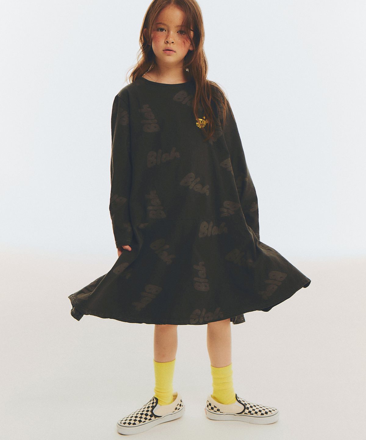 블라블라키아(BLABLAKIA) BLAH LOGO DRESS (BLACK)