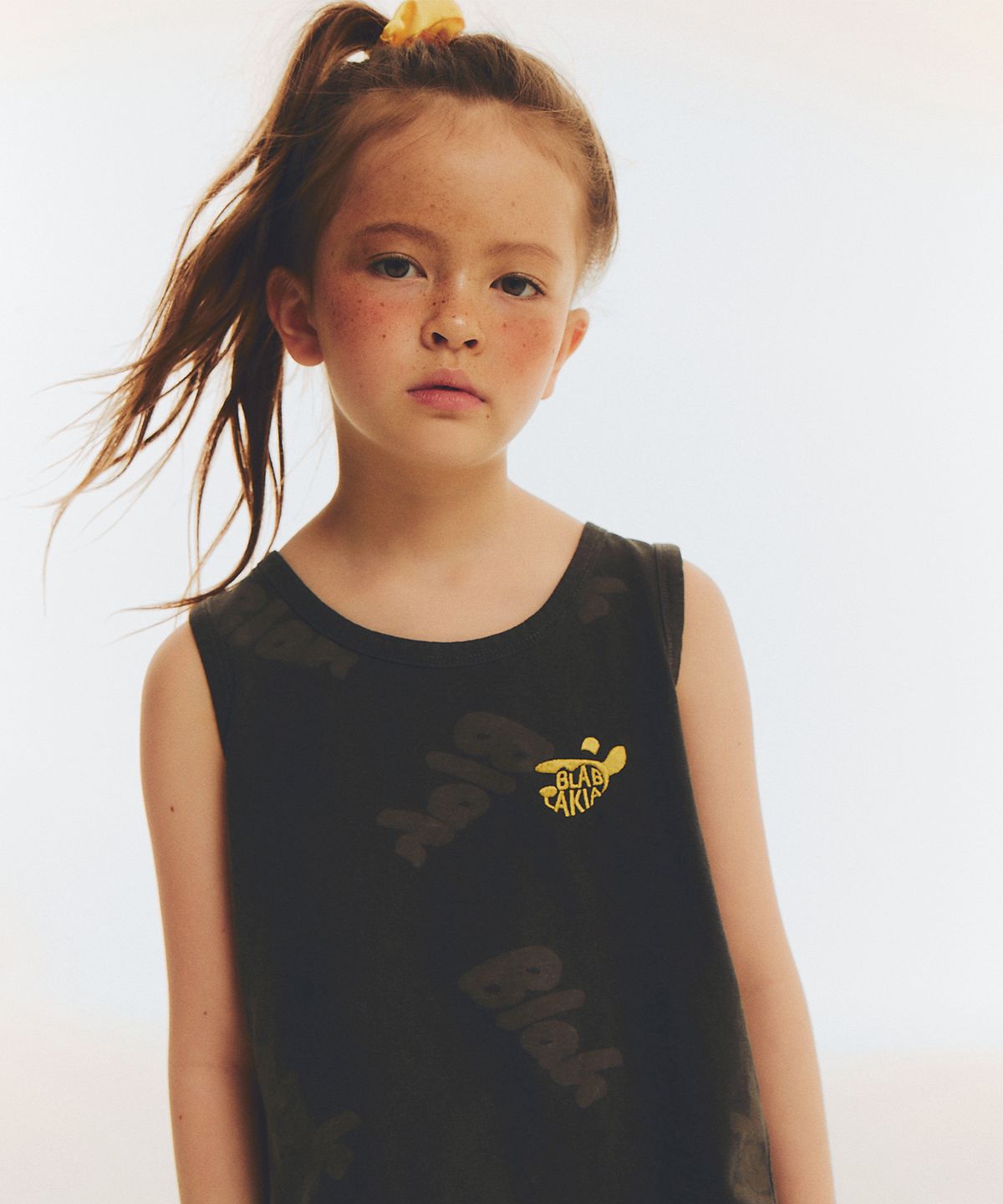 블라블라키아(BLABLAKIA) BLAH LOGO TOP (BLACK)