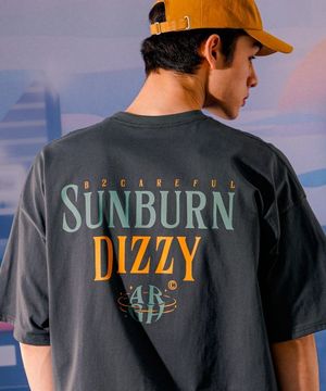 선번 반팔 딥그레이 HHST3489