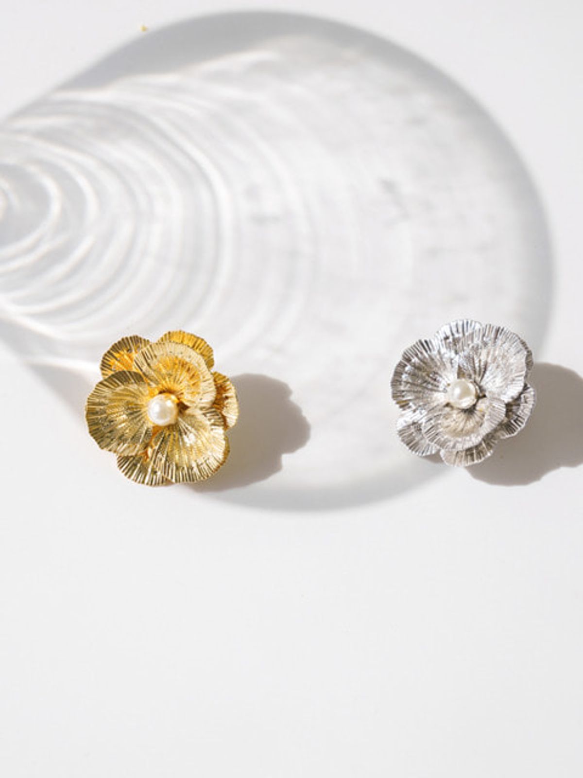 조에나(ZOENA) EASY. dew floral earring