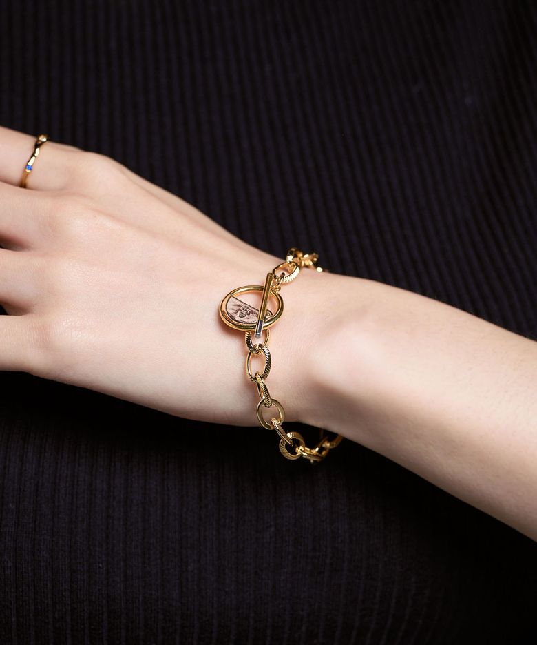 Round Toggle Gold Bracelet