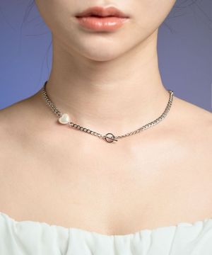 Heart Pearl Toggle Bar Choker