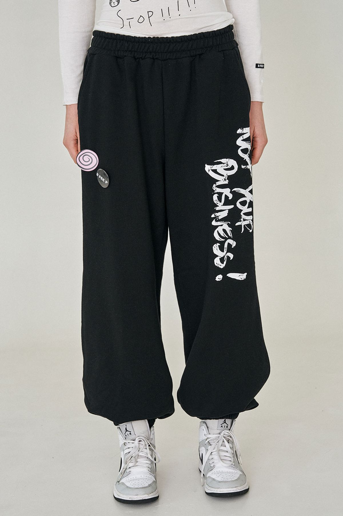 비피피(BFEEP) Not your business jogger pants_black