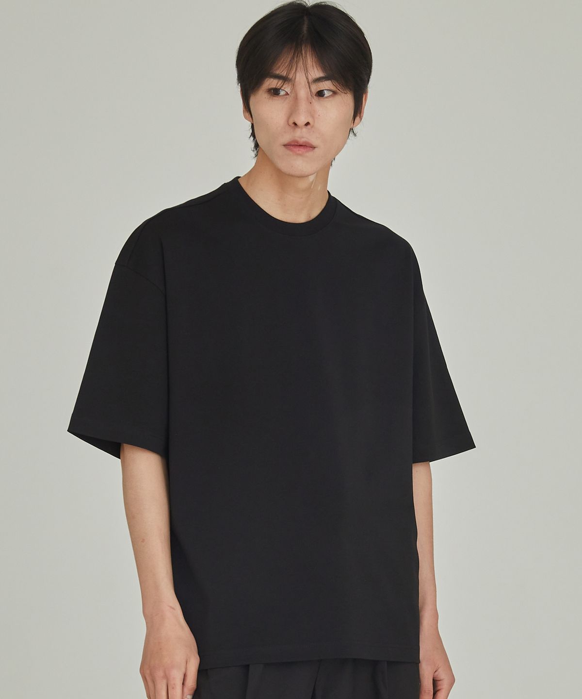 리우아(RIOOA) [베네피셜 하이코튼] 오버핏 반팔티 (블랙)