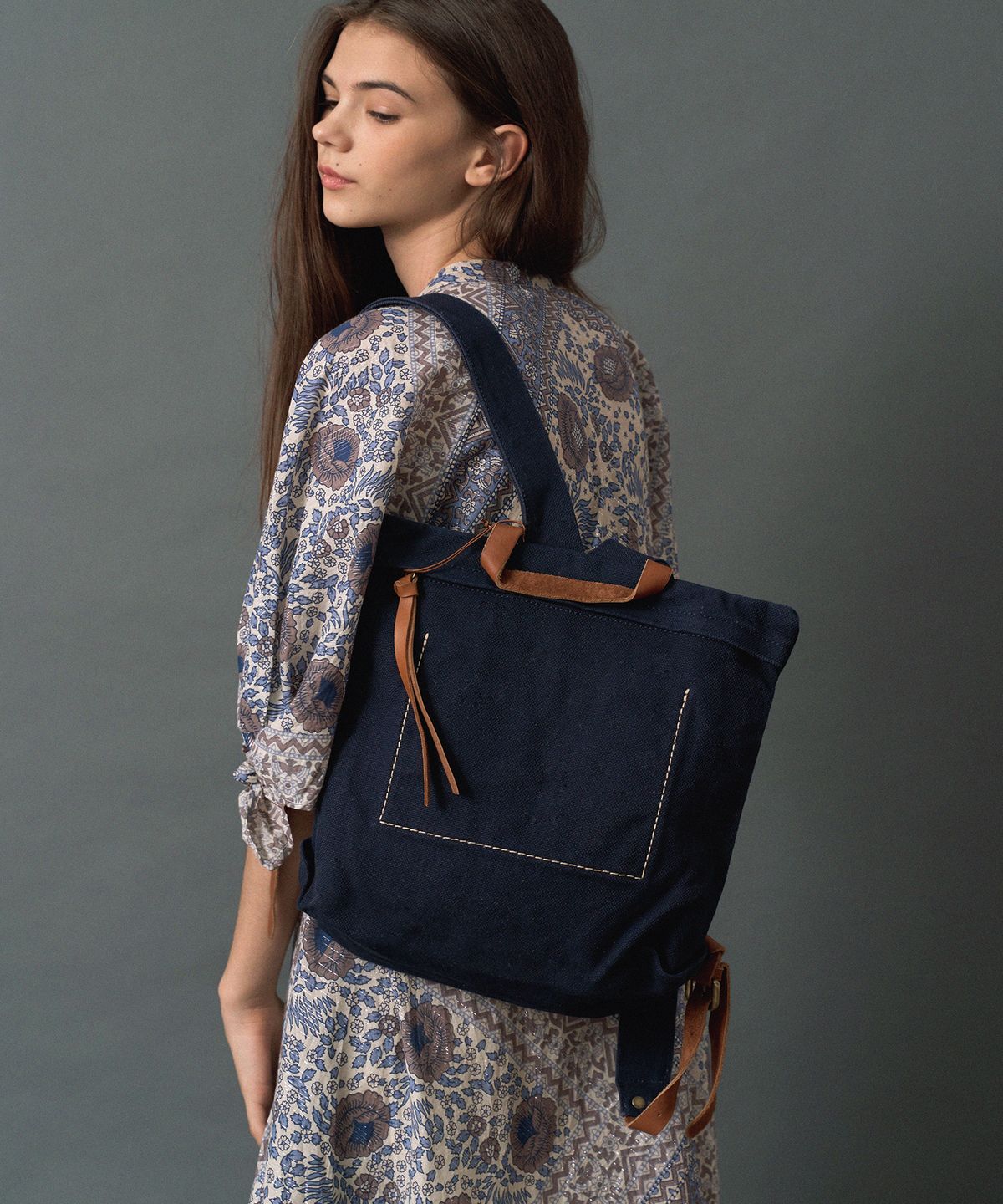 포디어웍스(4DEAWORKS) Canvas square backpack  (4colors)