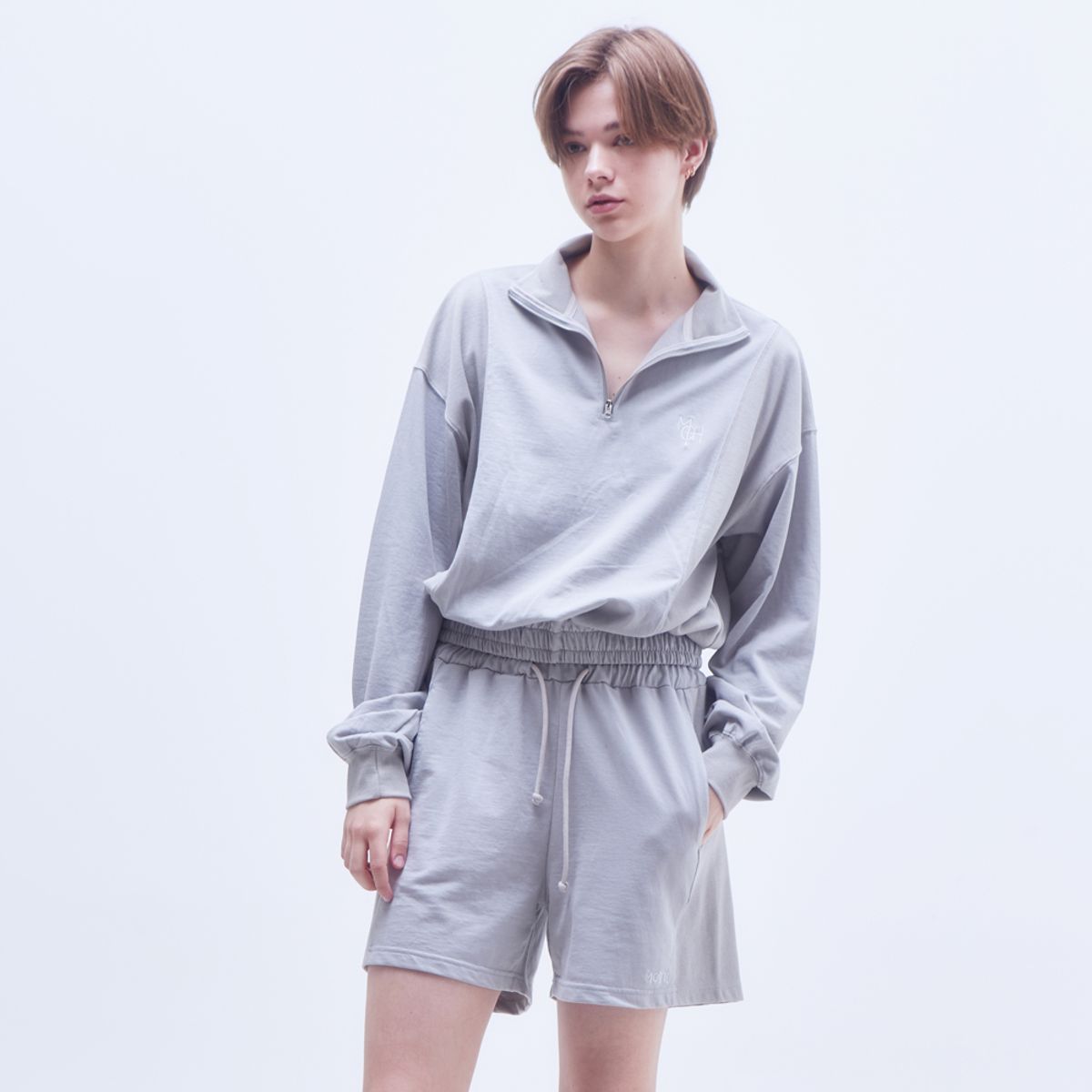 모스(MOTH) 밴딩 스웻 숏팬츠_그레이