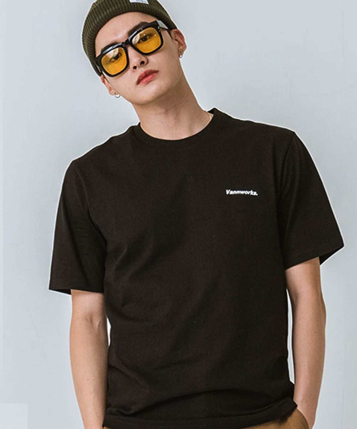 밴웍스(VANNWORKS) 미니멀리즘 로고 반팔 티셔츠 (VS0029) 블랙_화이트