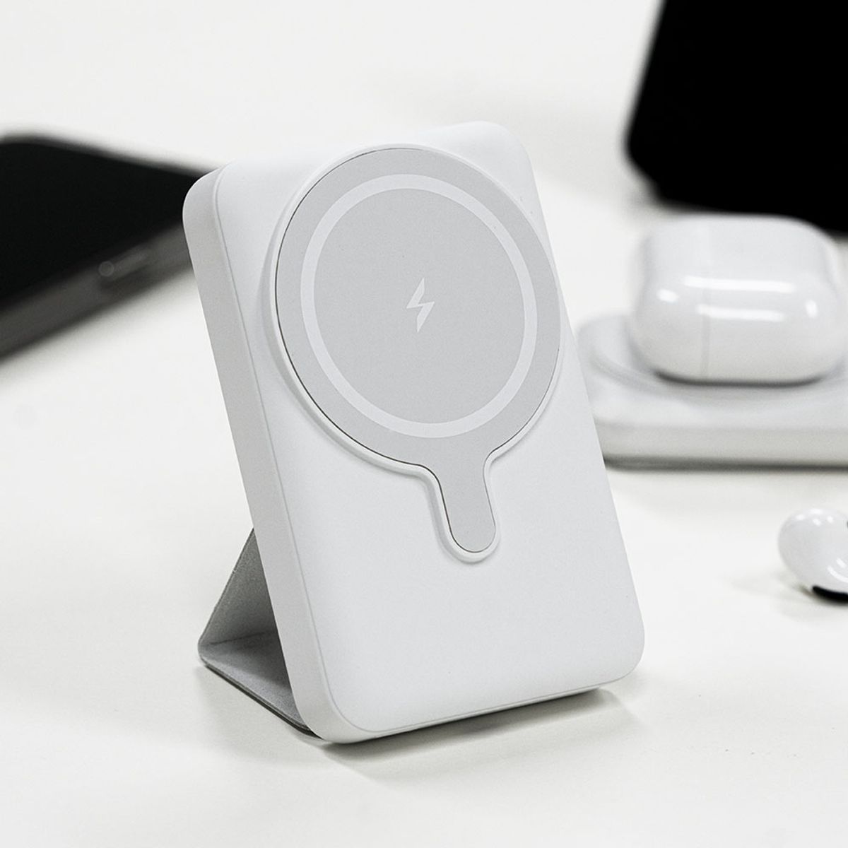 아이노비아(INOVIA) 아이노비아 맥세이프 보조배터리 마그네틱 아이폰 무선충전 10000mAh