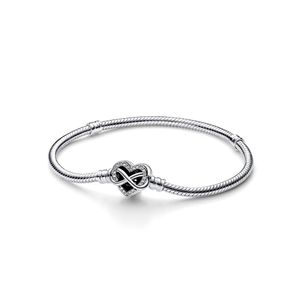 모멘츠 스파클링 인피니티 하트 클라습 스네이크 체인 브레이슬릿_592645C01