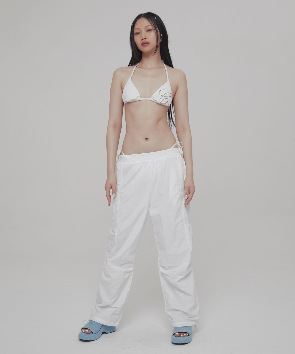 큐리티(CURETTY) C LOGO RHINESTONE BIKINI_WHITE