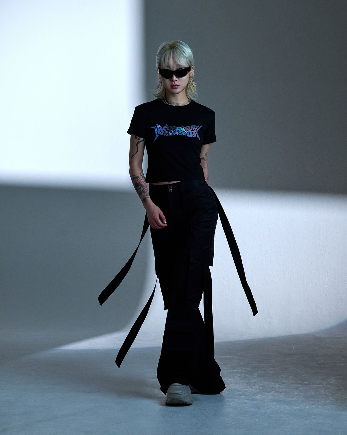 러브레이브리브(LOVERAVELIVE) DIVERSE POKET STRAP CARGO PANTS(BLACK)