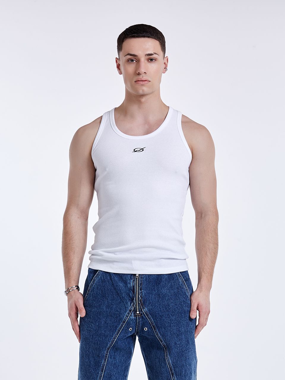 MUSINSA | 51PERCENT Basic curve sleeveless - White