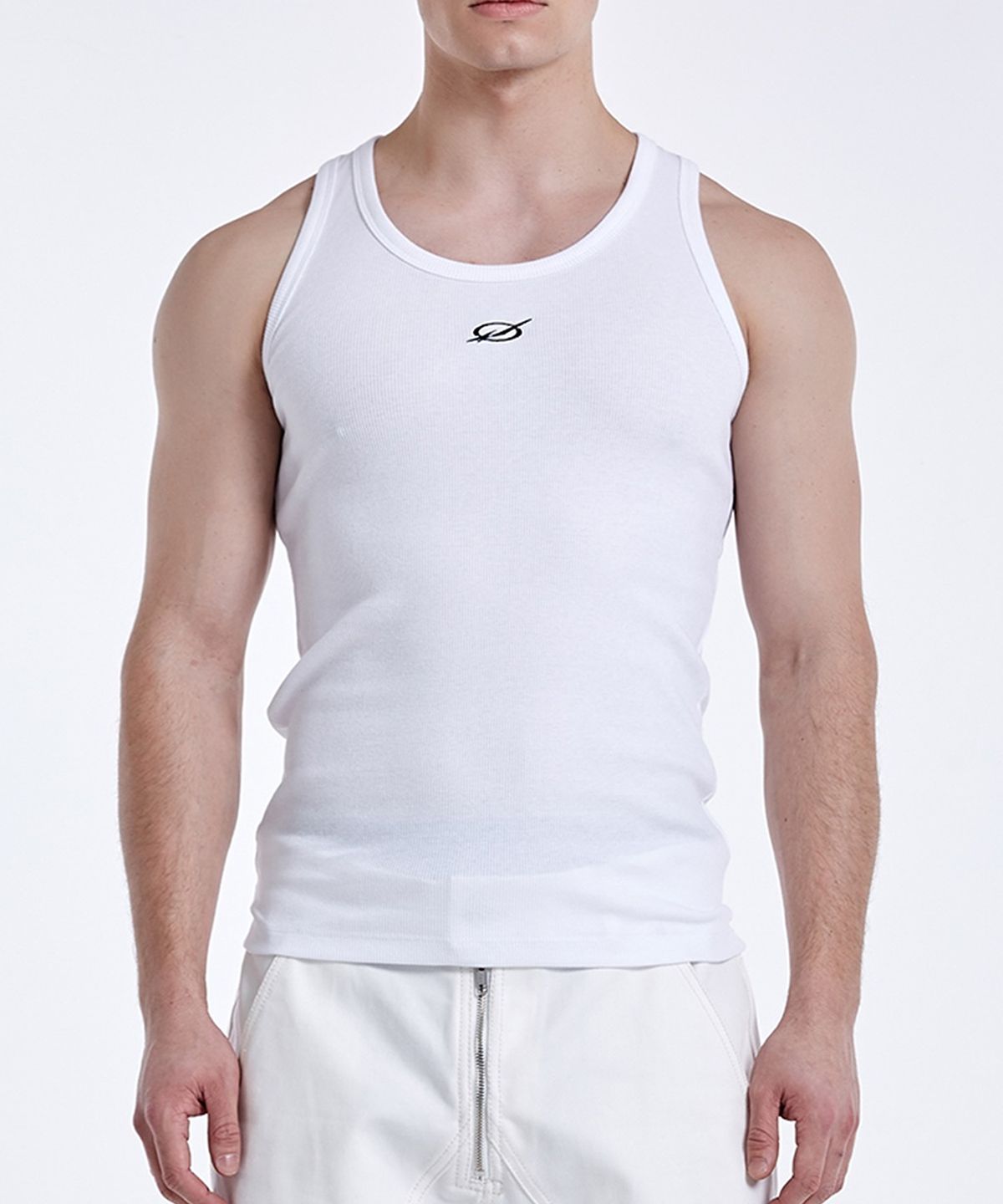 51퍼센트(51PERCENT) Basic curve sleeveless - White