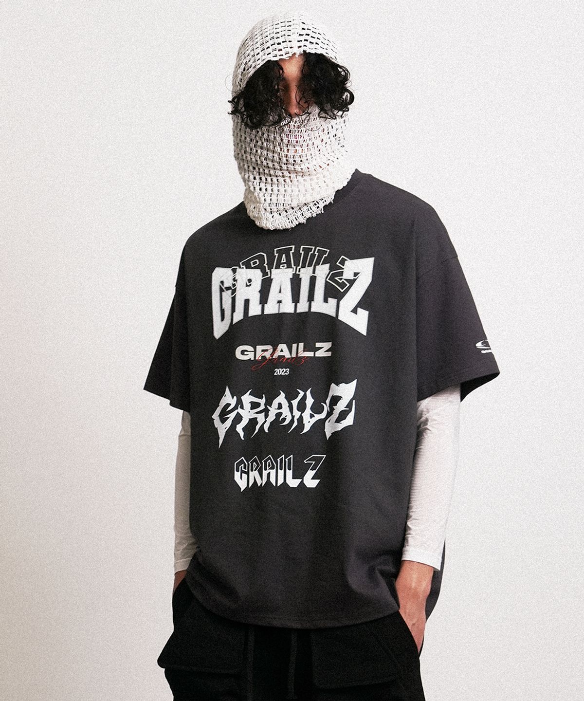 그레일즈(GRAILZ) MULTI LOGO T-SHIRTS [CHARCOAL]